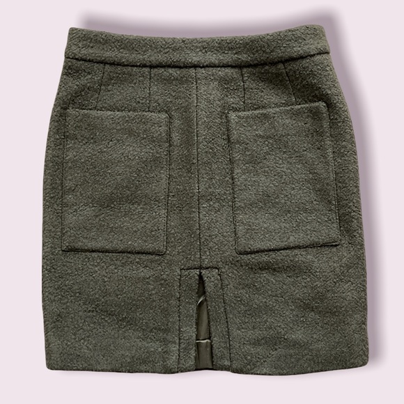 Short Jacket and Skirt set - Picture 12 of 16